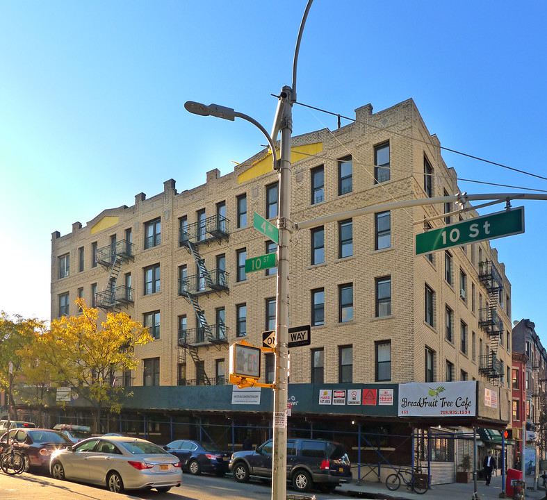 300-304 10th St in Brooklyn, NY - Foto de edificio