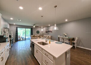 2876 Grand Kemerton Pl in Tampa, FL - Building Photo - Building Photo