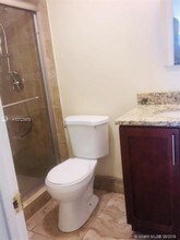 3710 NW 21st St-Unit -102 in Lauderdale Lakes, FL - Building Photo - Building Photo