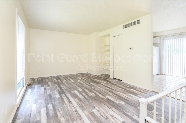 857 S Broadview Ave in Wichita, KS - Building Photo - Building Photo