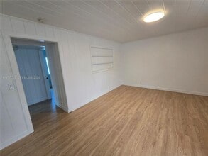 4000 Greenwood Ave in West Palm Beach, FL - Building Photo - Building Photo