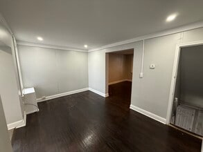 6921 Clinton Rd in Upper Darby Township, PA - Building Photo - Building Photo