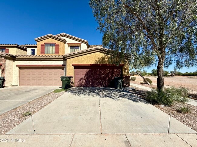 property at 1456 E 9th St