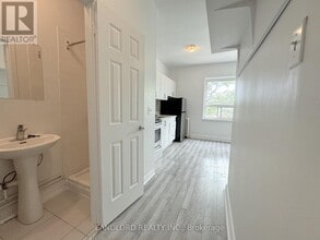 1156 Weston Rd in Toronto, ON - Building Photo - Building Photo