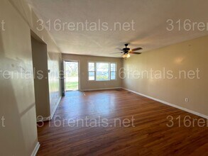 520 Linda Ln in El Dorado, KS - Building Photo - Building Photo