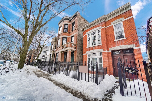 1650 N Oakley Ave in Chicago, IL - Building Photo - Building Photo