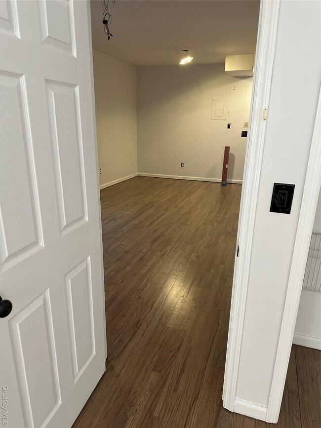 40-14 60th St in Queens, NY - Building Photo - Building Photo