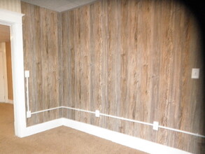 26 Main St S, Unit 2 in Hutchinson, MN - Building Photo - Building Photo