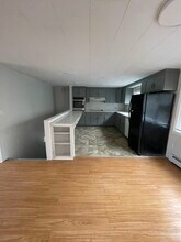 53 Dartmouth St, Unit 53 Dartmouth Street in Laconia, NH - Foto de edificio - Building Photo