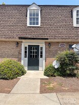 5808 Hunting Ridge Ln in Charlotte, NC - Building Photo