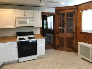 468 Coates St in Bridgeport, PA - Building Photo - Building Photo
