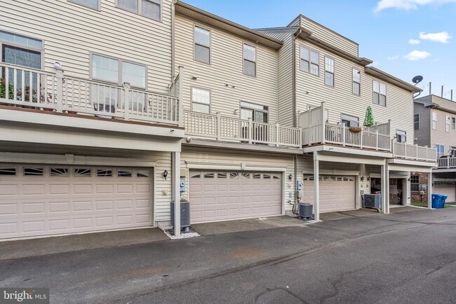 property at 22569 Norwalk Square