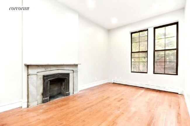 property at 18 W 16th St