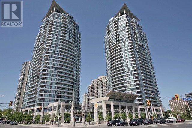 33 Elm Dr W in Mississauga, ON - Building Photo - Building Photo