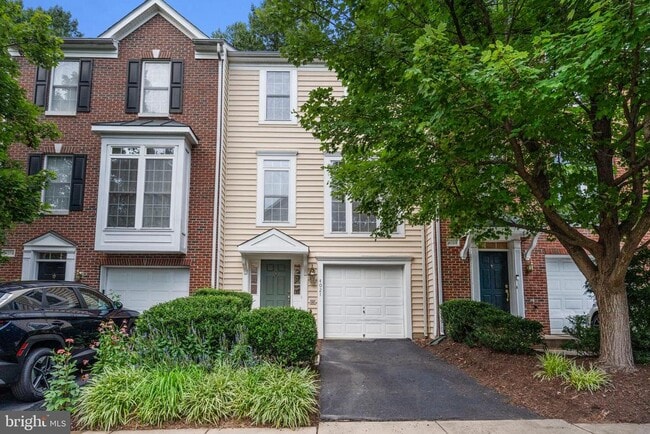 4021 Fairfax Center Hunt Trail