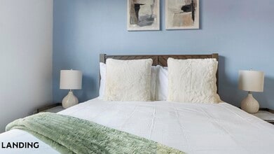 49 Boulevard SE, Unit D-543 in Atlanta, GA - Foto de edificio - Building Photo