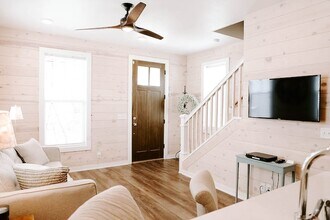 2023 Loretta Parker Lane, Cottage A, Unit Lot 12 in Barling, AR - Foto de edificio - Building Photo