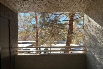 5012 S Rainbow Blvd in Las Vegas, NV - Building Photo - Building Photo