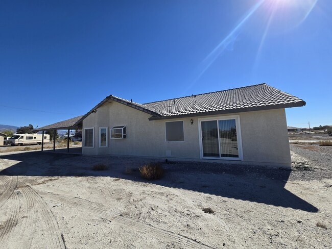 250 Comstock Ave in Pahrump, NV - Building Photo - Building Photo