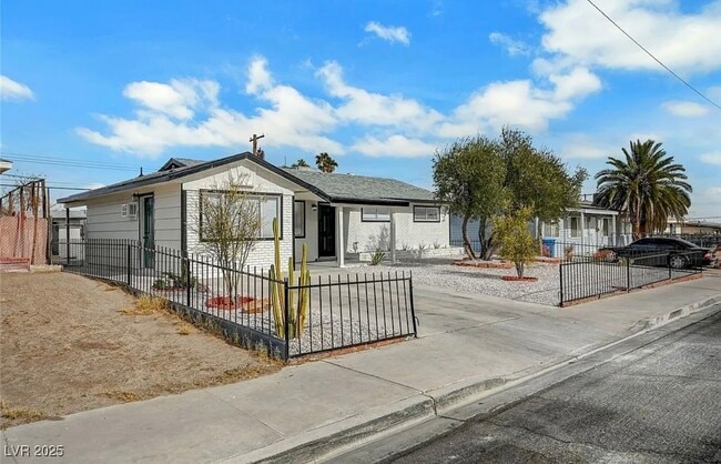 property at 6520 Evergreen Ave