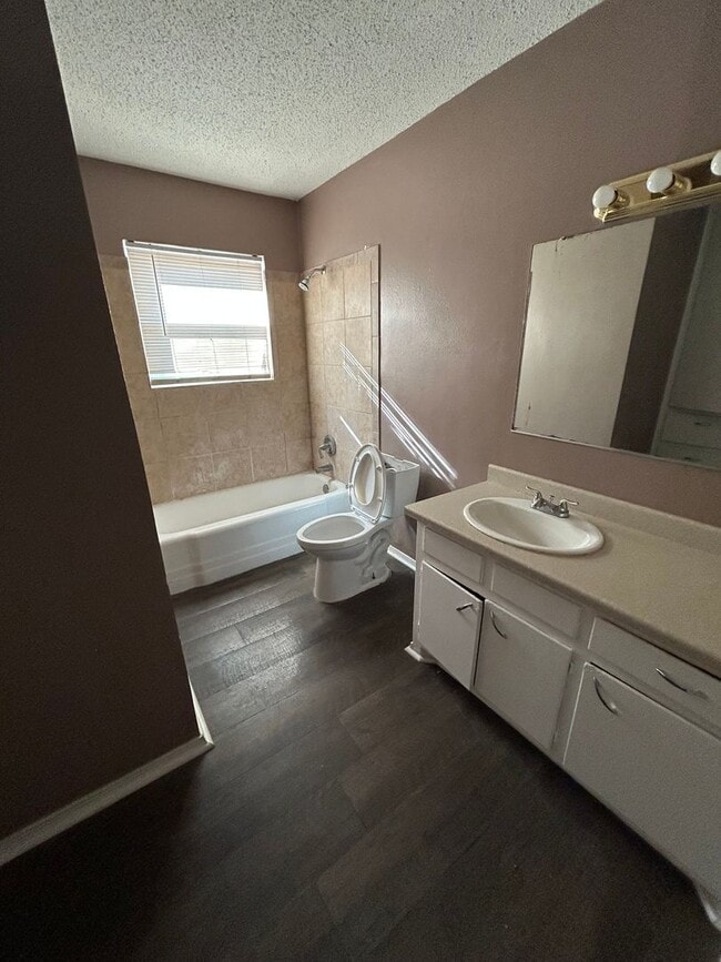 1614 58th St in Lubbock, TX - Building Photo - Building Photo