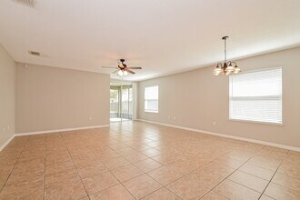 220 Daigledog Dr in St. Cloud, FL - Building Photo - Building Photo