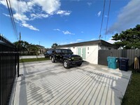 22045 SW 114th Ave in Miami, FL - Foto de edificio - Building Photo