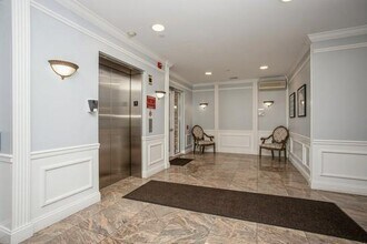 257 Central Ave in White Plains, NY - Building Photo - Building Photo