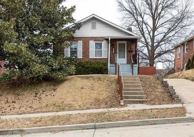 property at 7447 Richmond Pl