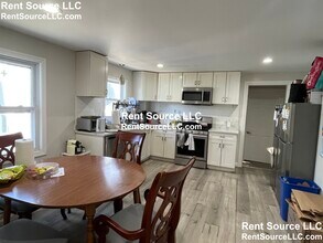 73 Thorndike St in Cambridge, MA - Building Photo - Building Photo