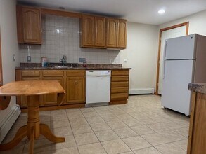 5 Dustin St in Peabody, MA - Building Photo - Building Photo