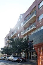 37-02 Prince St in Flushing, NY - Building Photo - Building Photo