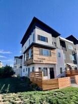 503 W 2275 N in Layton, UT - Building Photo