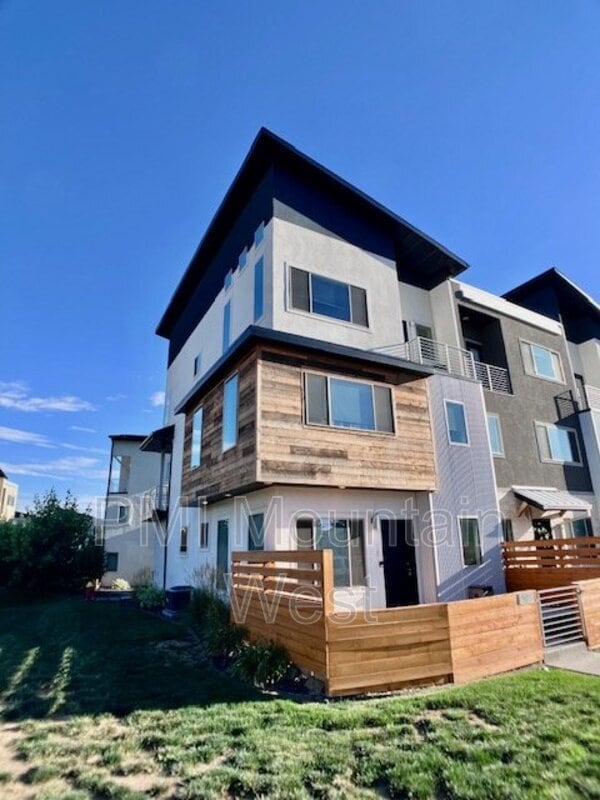 property at 503 W 2275 N