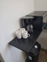 9659 Rincon Ave in Los Angeles, CA - Foto de edificio - Building Photo