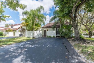 11135 SW 134th Ct in Miami, FL - Building Photo - Building Photo