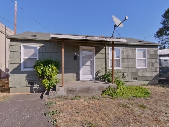 property at 1403 Cross St