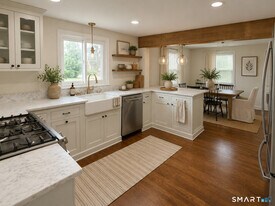 29 House St in Glastonbury, CT - Building Photo