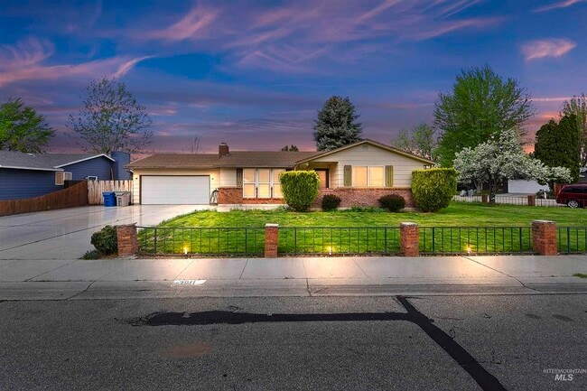 property at 3911 S Minuteman Way