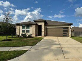 14273 Lake Lodge Dr in Conroe, TX - Building Photo