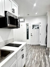 617 Mott St in San Fernando, CA - Building Photo - Building Photo