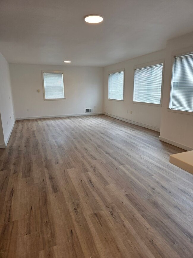 Equinox in Seattle, WA - Building Photo - Building Photo