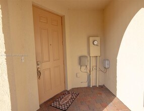 3213 SE 6th St in Homestead, FL - Building Photo - Building Photo