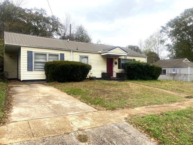 property at 921 Garywood Pl