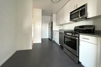 Winston Churchill in Bronx, NY - Building Photo - Building Photo