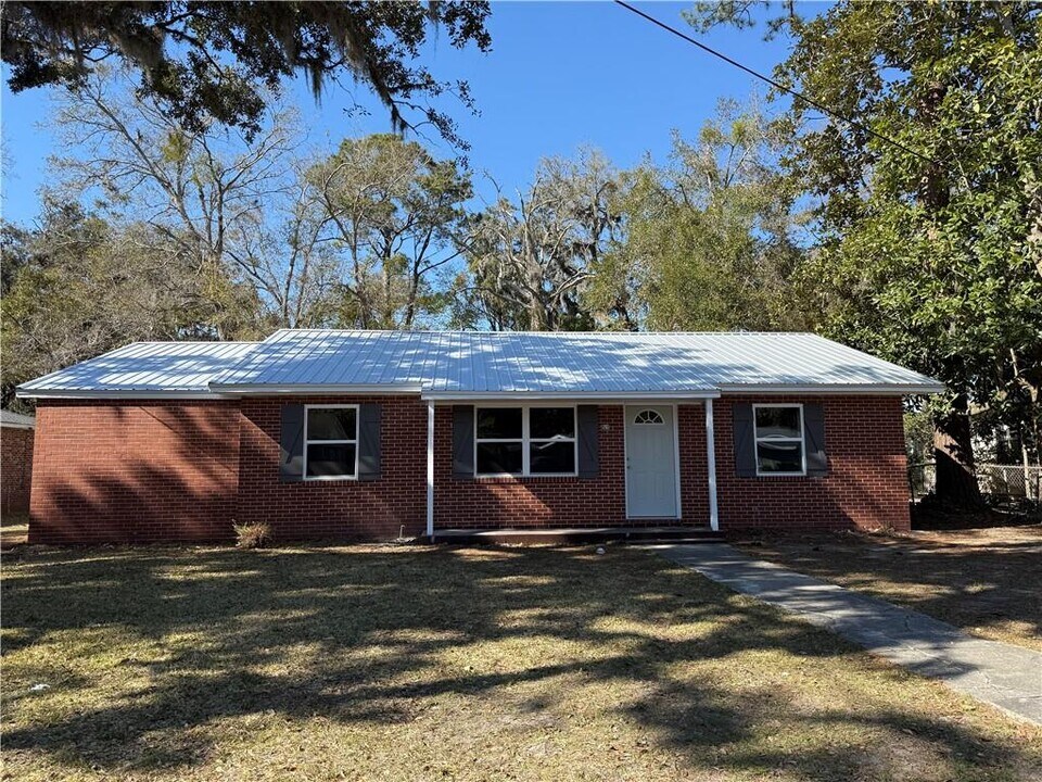 813 4th Ave in Brunswick, GA - Building Photo