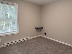 364 Buxton Rd in Saco, ME - Building Photo