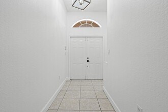 11255 NW 53rd Ln in Doral, FL - Building Photo - Building Photo