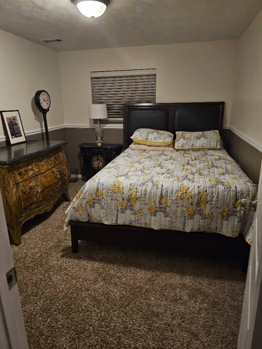 1554 W 6785 S in West Jordan, UT - Building Photo