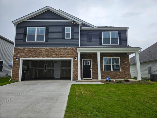 property at 942 Pineland Dr